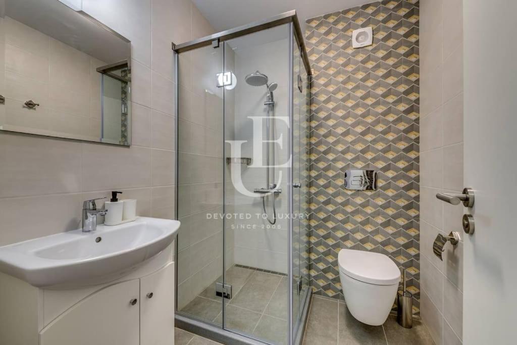 Tokiyo: A Lovely City Center 2 Bedrooms Apartment With Private Parking Софія Екстер'єр фото