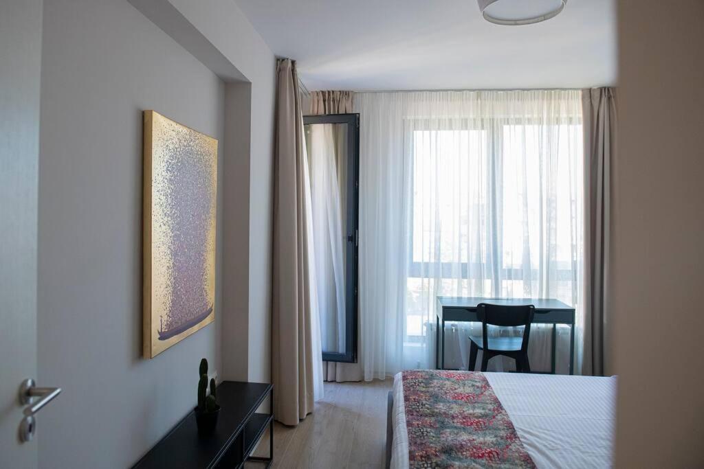 Tokiyo: A Lovely City Center 2 Bedrooms Apartment With Private Parking Софія Екстер'єр фото