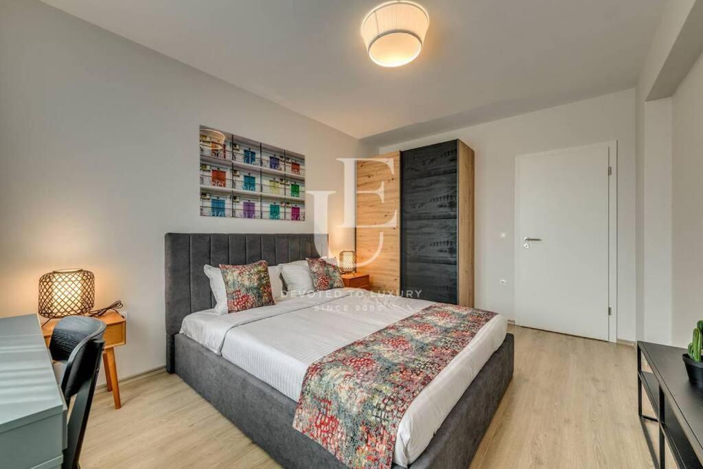 Tokiyo: A Lovely City Center 2 Bedrooms Apartment With Private Parking Софія Екстер'єр фото
