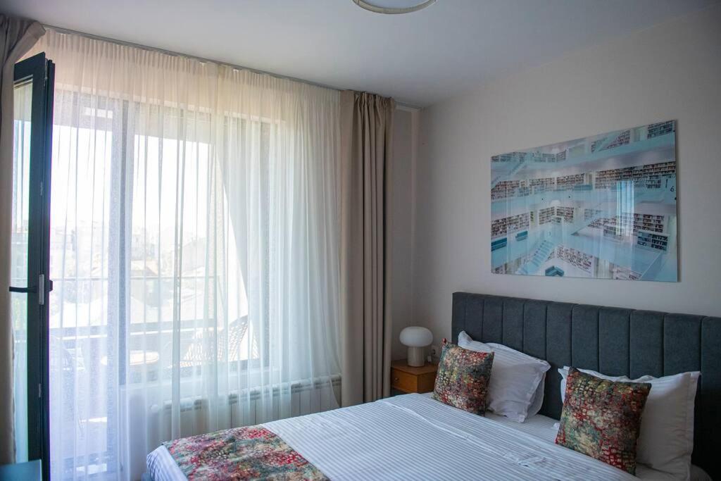 Tokiyo: A Lovely City Center 2 Bedrooms Apartment With Private Parking Софія Екстер'єр фото